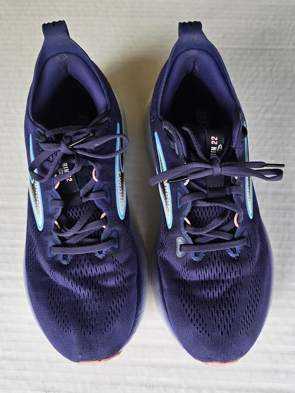 Brooks Men's Athletic Shoes - Navy with Aqua and Pink Highlights